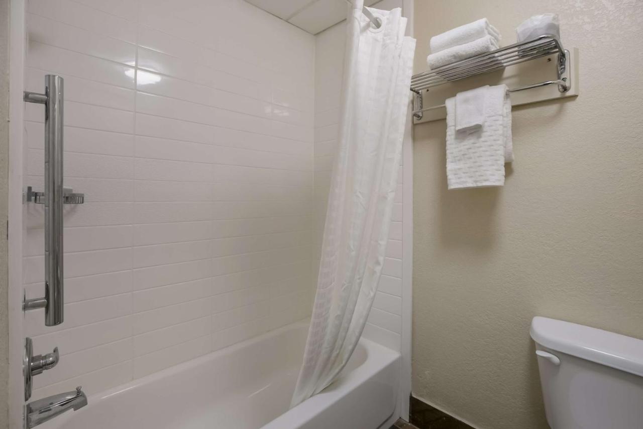 | Best Western Milton Inn