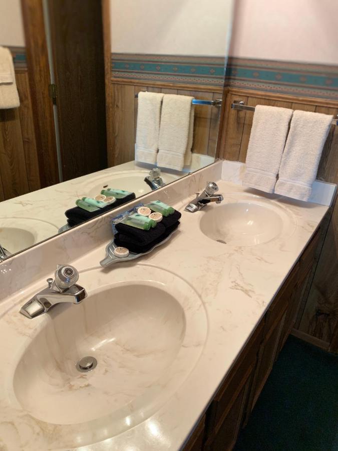 | Ponderosa Lodge 14AB with High Speed Wifi