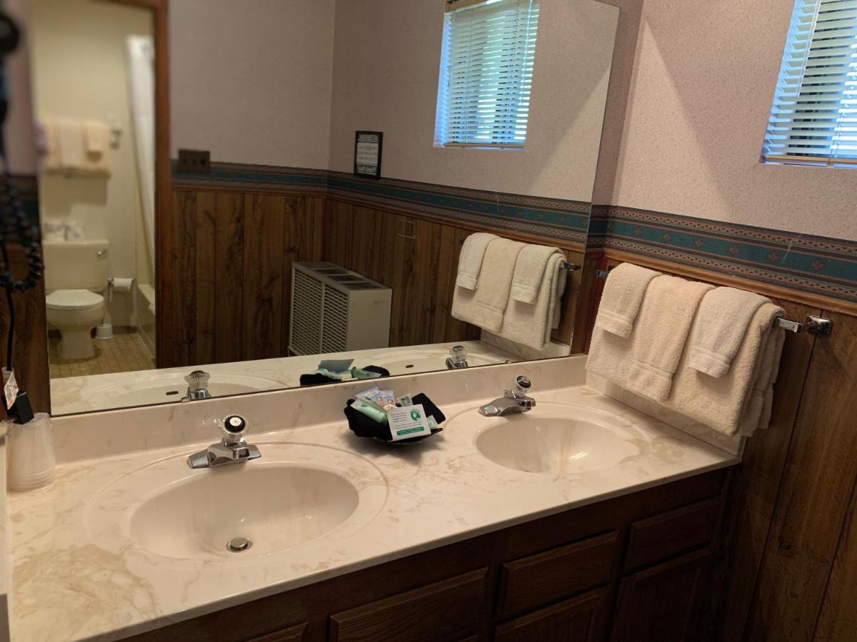| Ponderosa Lodge 14AB with High Speed Wifi