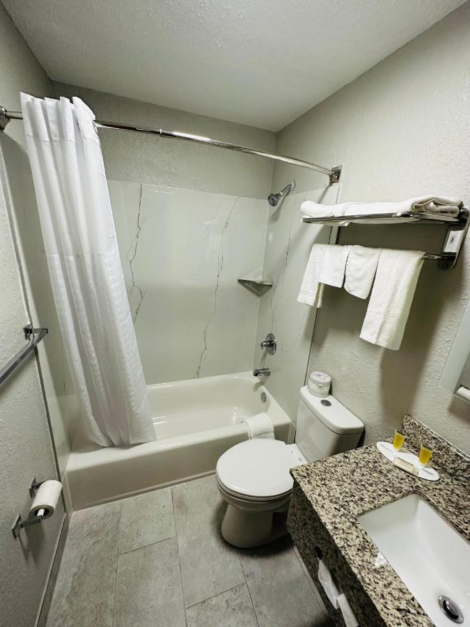  | Super 8 by Wyndham Elizabethtown