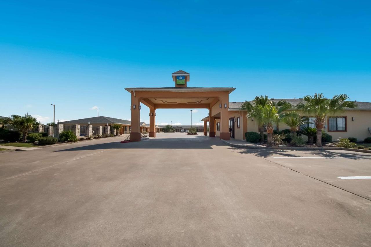 | SureStay Hotel by Best Western Falfurrias