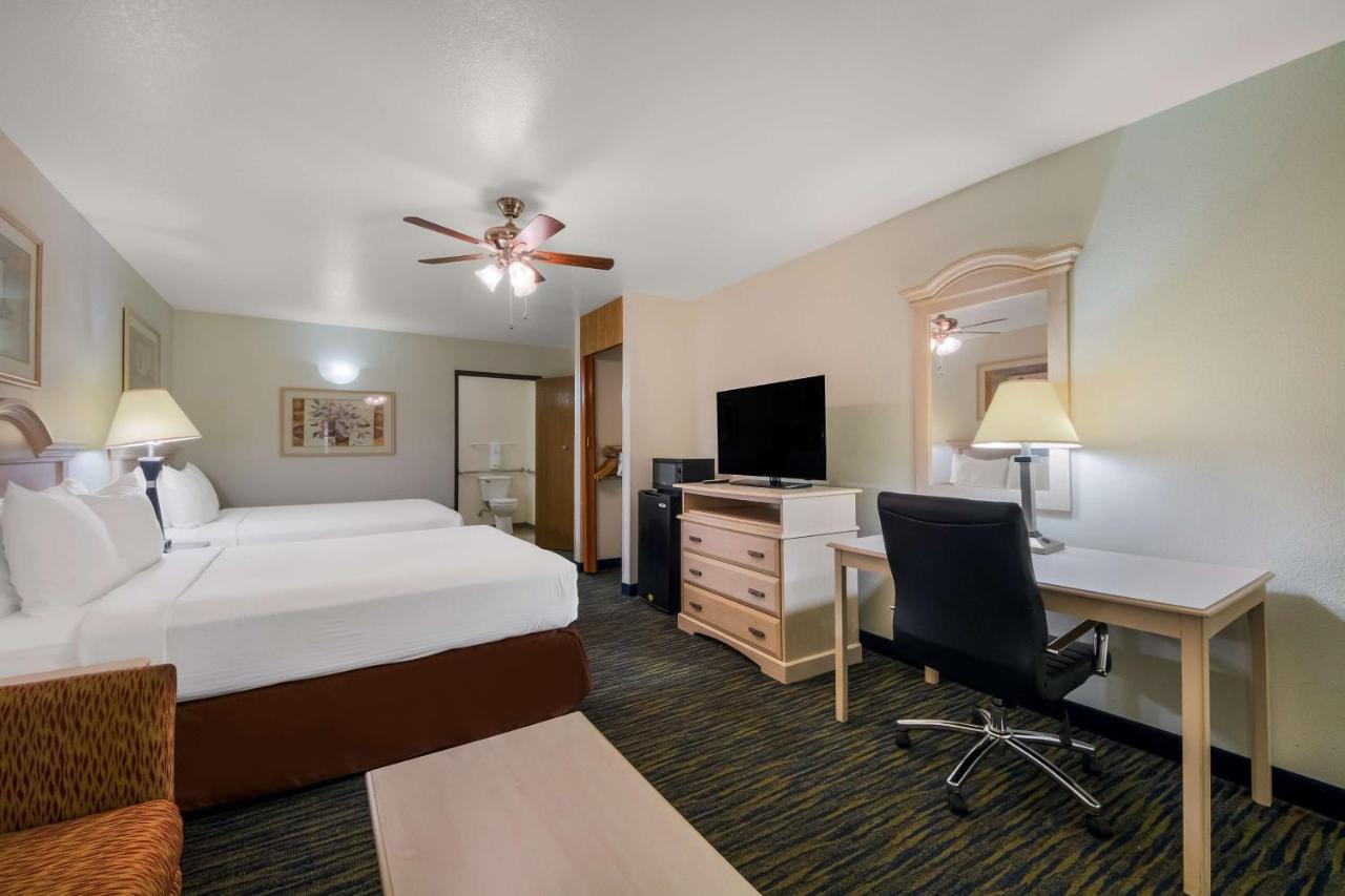 | SureStay Hotel by Best Western Falfurrias