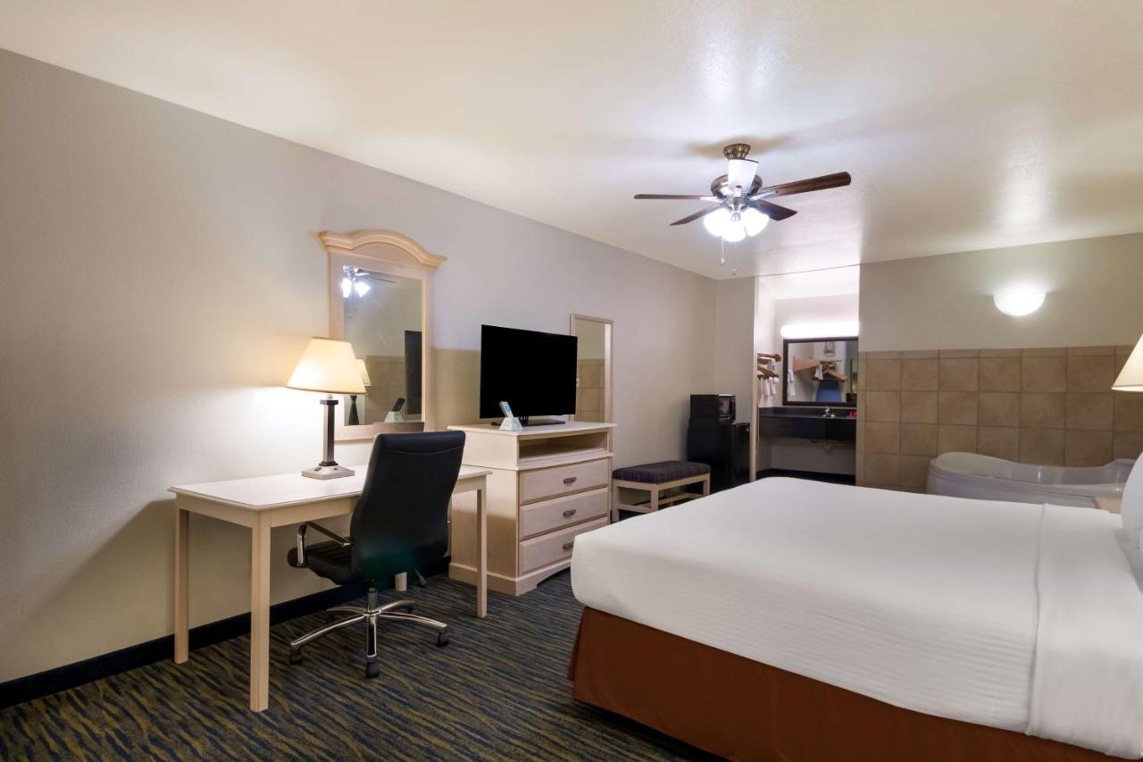 | SureStay Hotel by Best Western Falfurrias