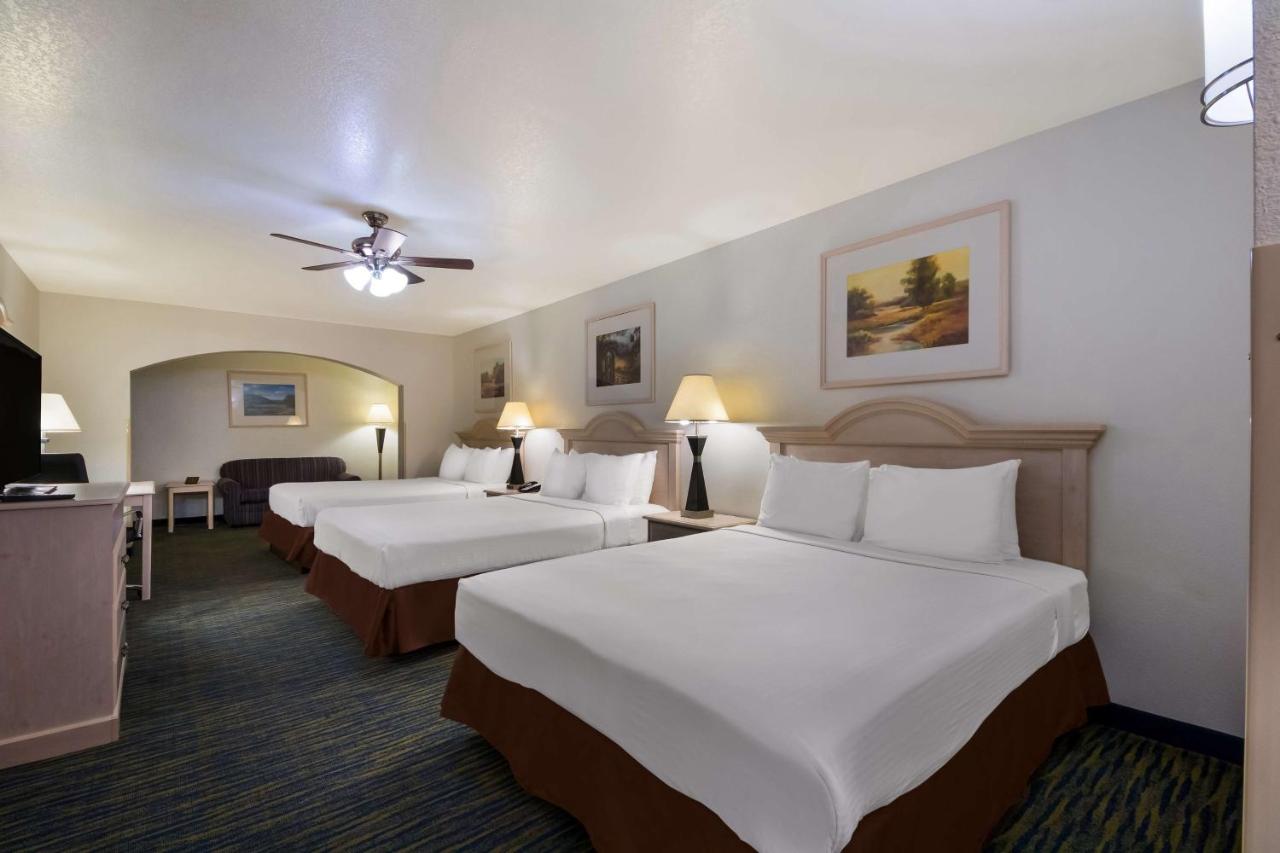 | SureStay Hotel by Best Western Falfurrias