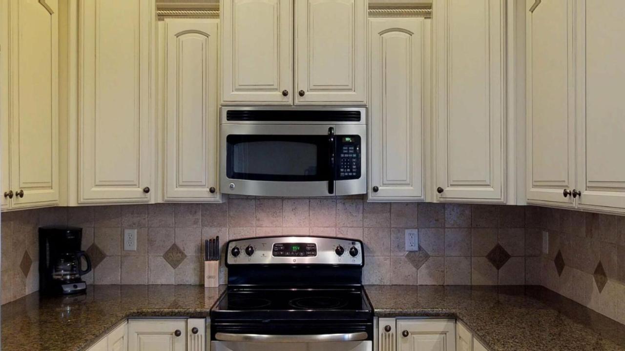| D2-Room To Spare-Second Floor 3-Bedroom Sunset View