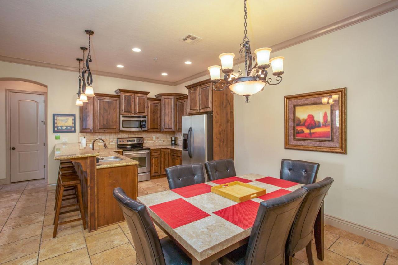 | D3-Spacious Sunset Suite-Second Floor 2-bedroom