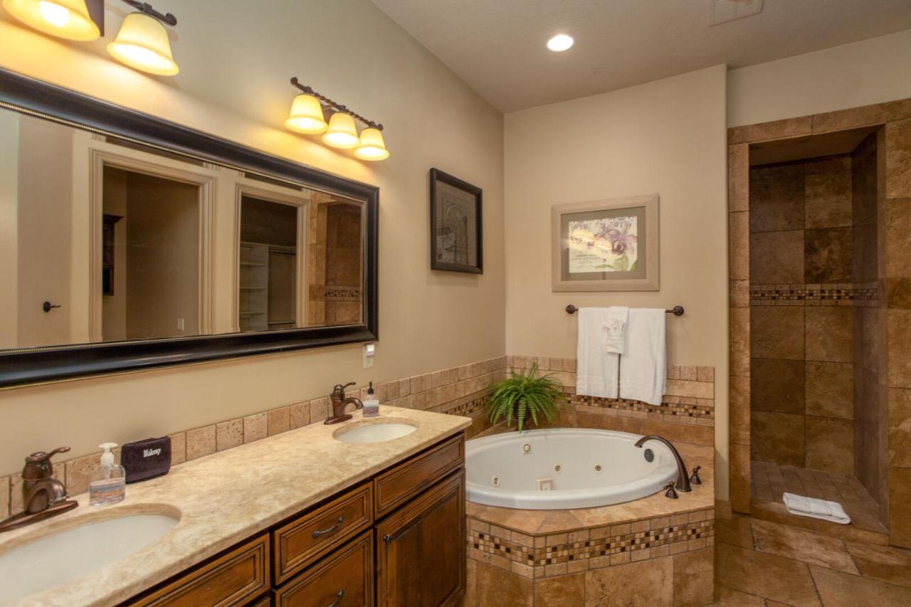 | D3-Spacious Sunset Suite-Second Floor 2-bedroom