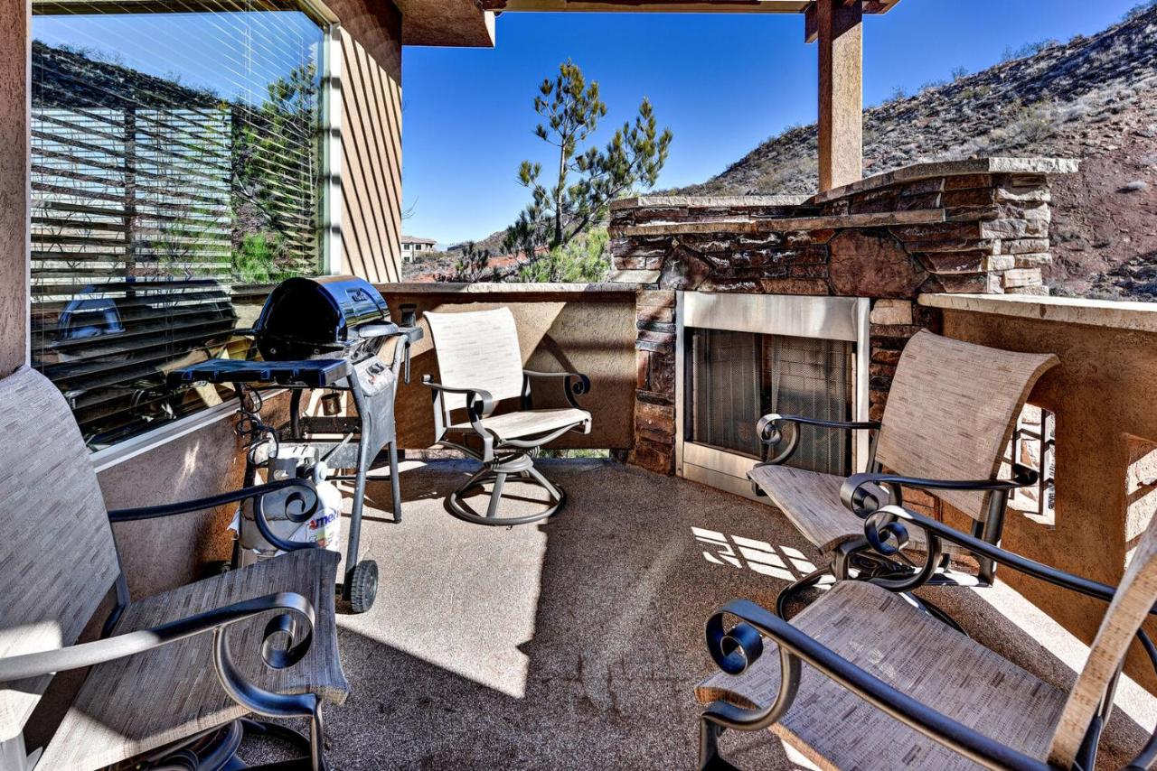 | D8-Quiet Corner-Top Floor 3-bedroom Hillside View