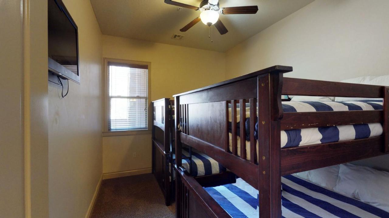 | H6-Slick Rock Suite-Ground Floor 2-bedroom Hillside View