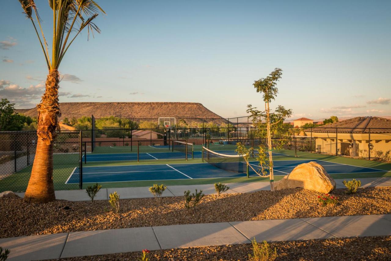 | W307 Third Floor 3-bedroom Pool View
