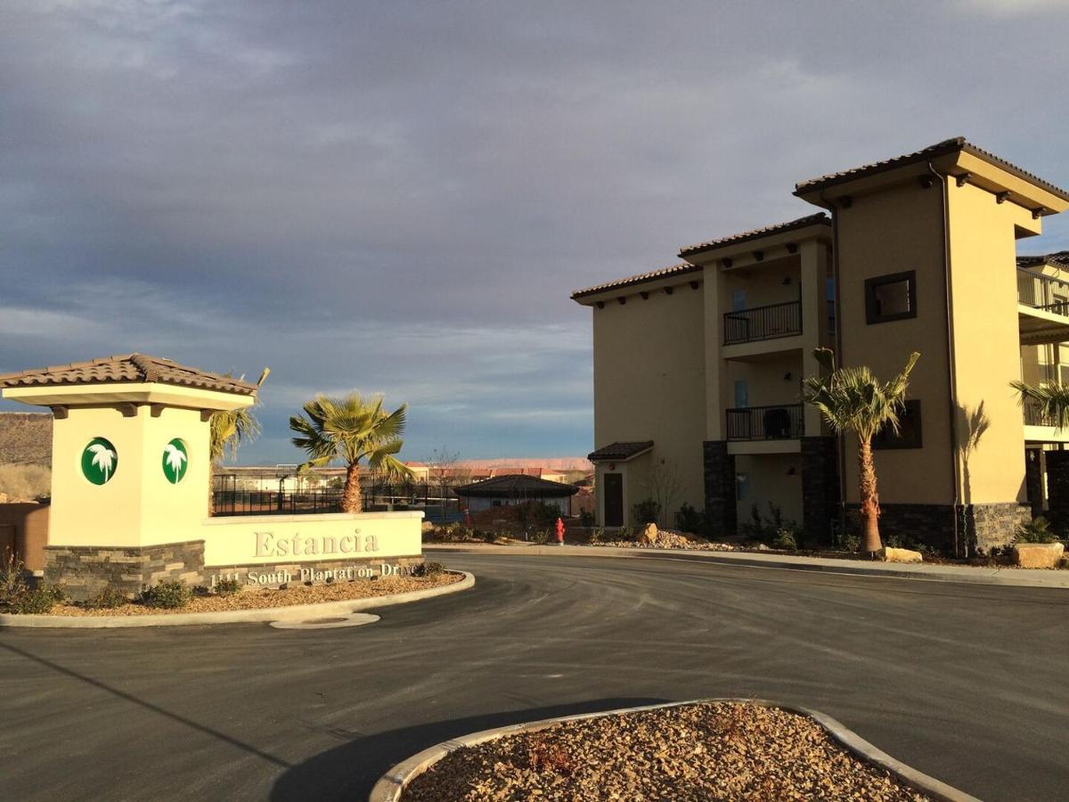 | W307 Third Floor 3-bedroom Pool View