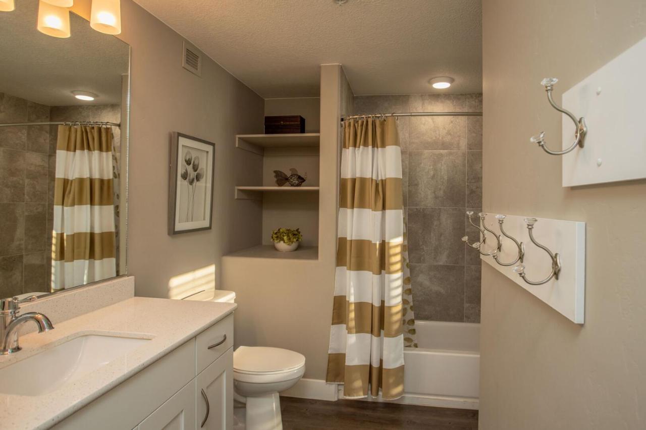 | W307 Third Floor 3-bedroom Pool View