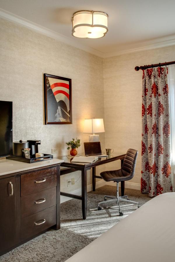 Queen Room - Disability Access at Ayres Hotel Costa Mesa/Newport Beach