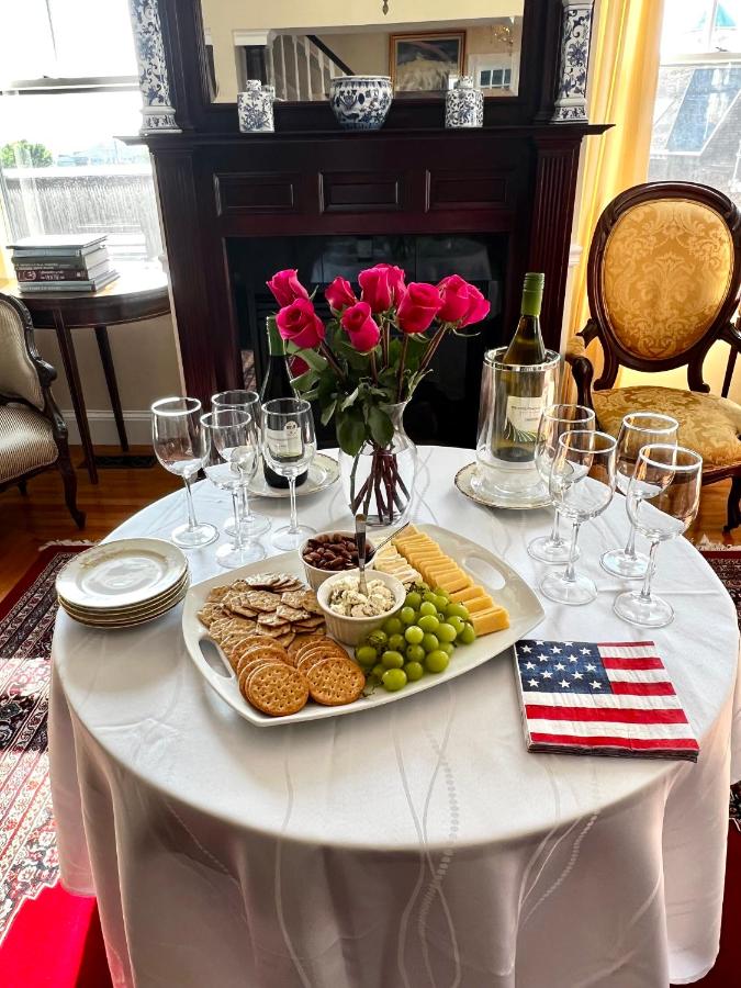 | Almondy Inn Bed & Breakfast