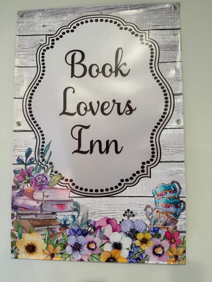  | Book Lovers Inn