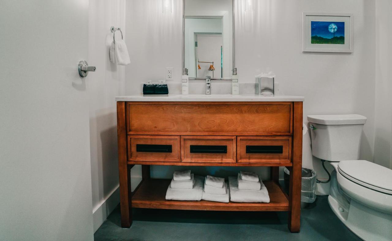 Three-Bedroom Suite at Colton House Hotel