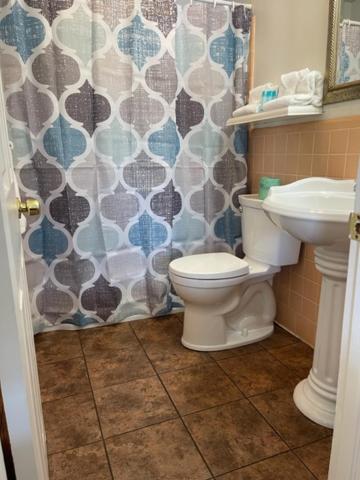 | Colonial Inn Seekonk