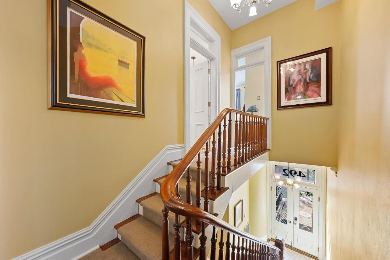 | 1BR Schwartz Castle- 1