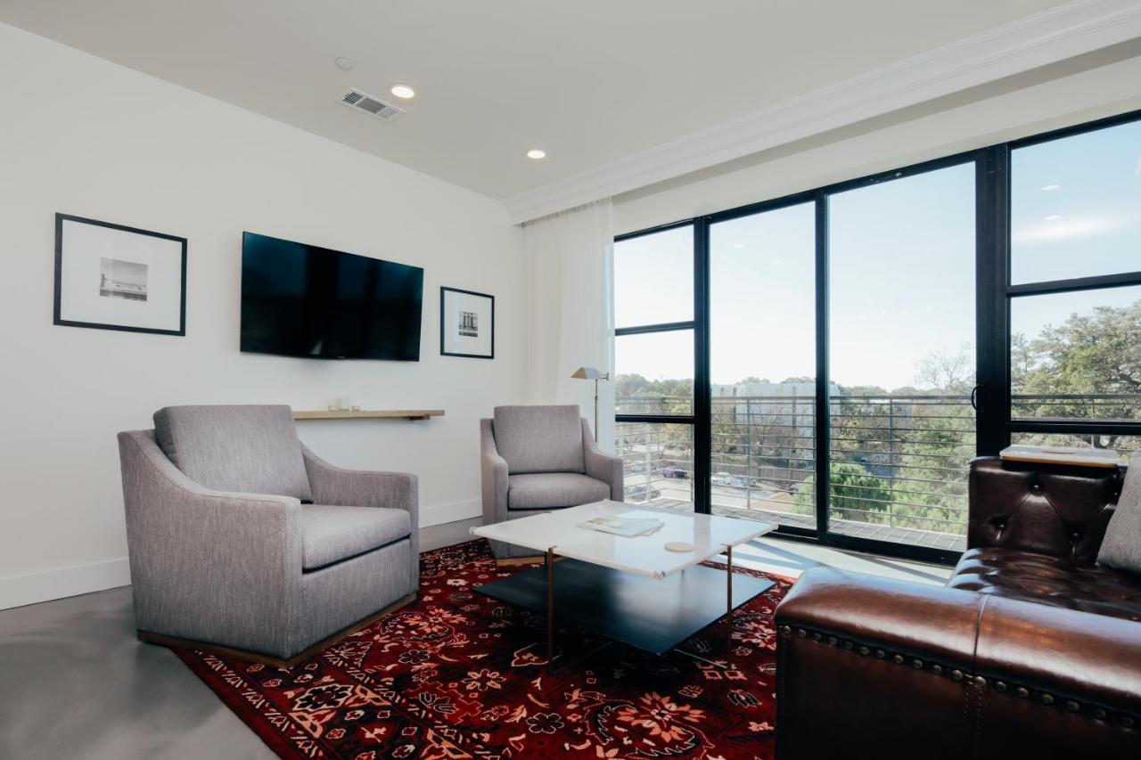 Suite with Balcony at Colton House Hotel