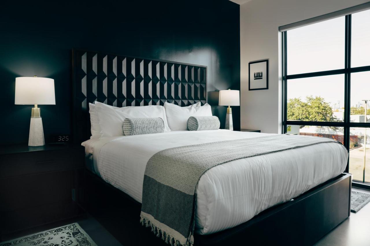 Suite with Balcony at Colton House Hotel