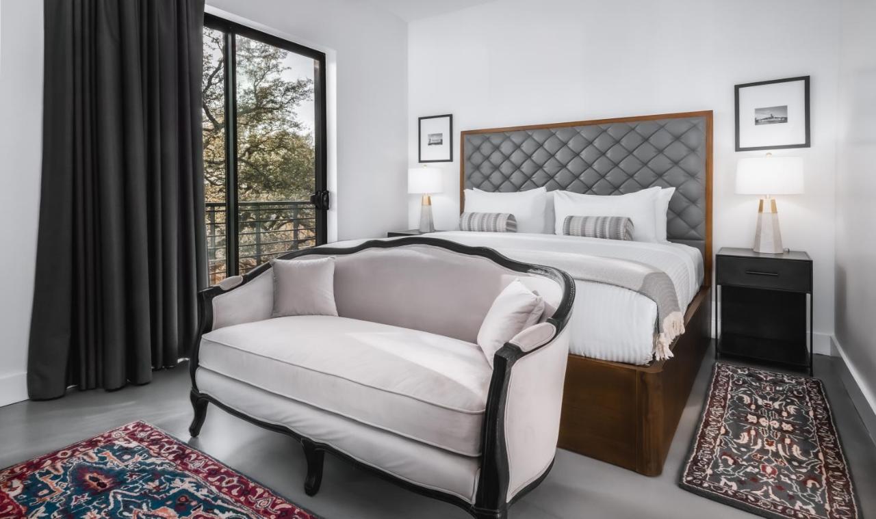 Presidential Suite at Colton House Hotel