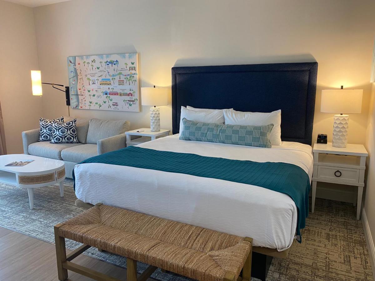 | The Capri Inn