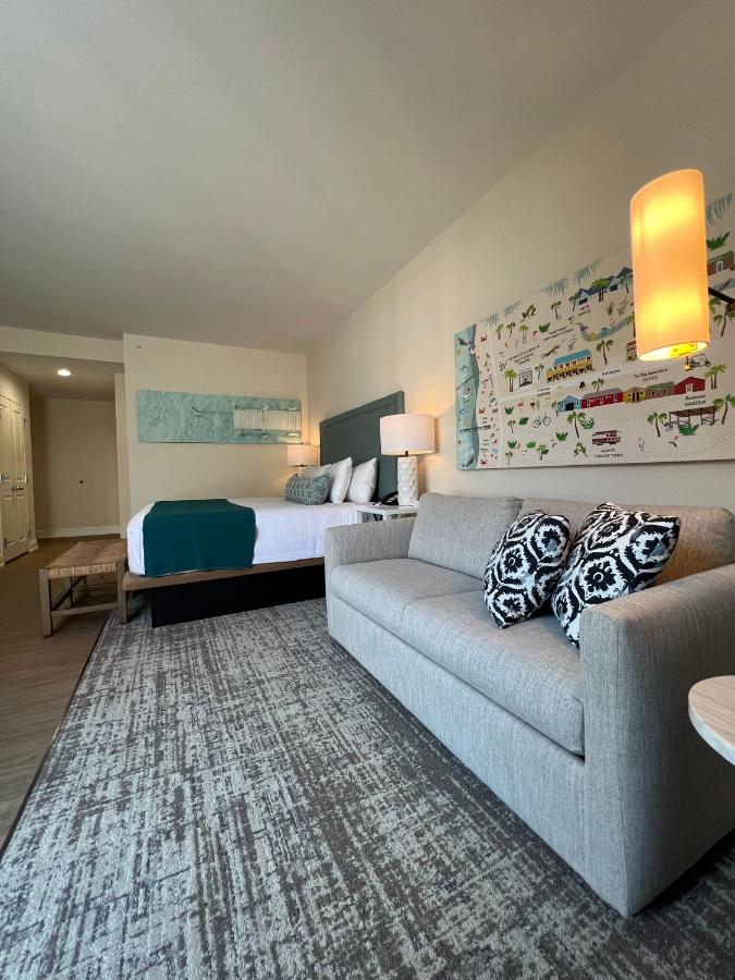 | The Capri Inn