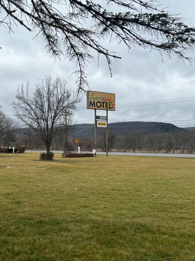 | sunrise motel