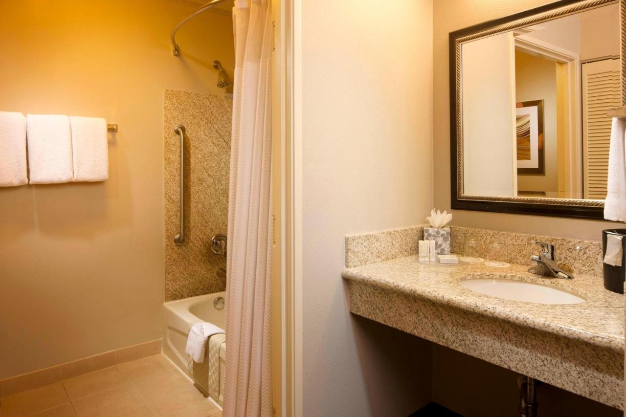 Large King Room with Courtyard View at Courtyard by Marriott Brownsville