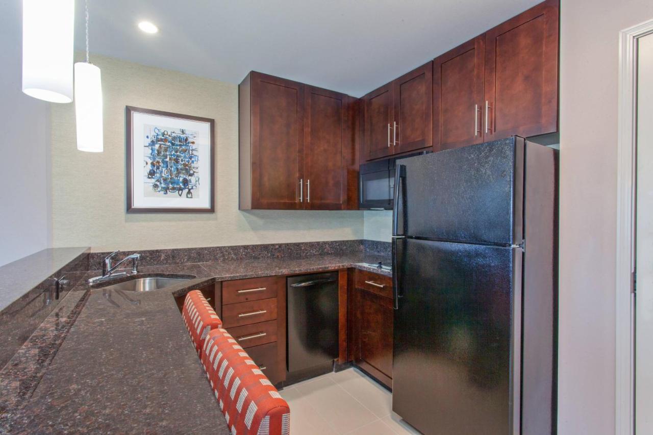 King Studio with Sofa Bed and Balcony at Residence Inn by Marriott Seattle Sea-Tac Airport