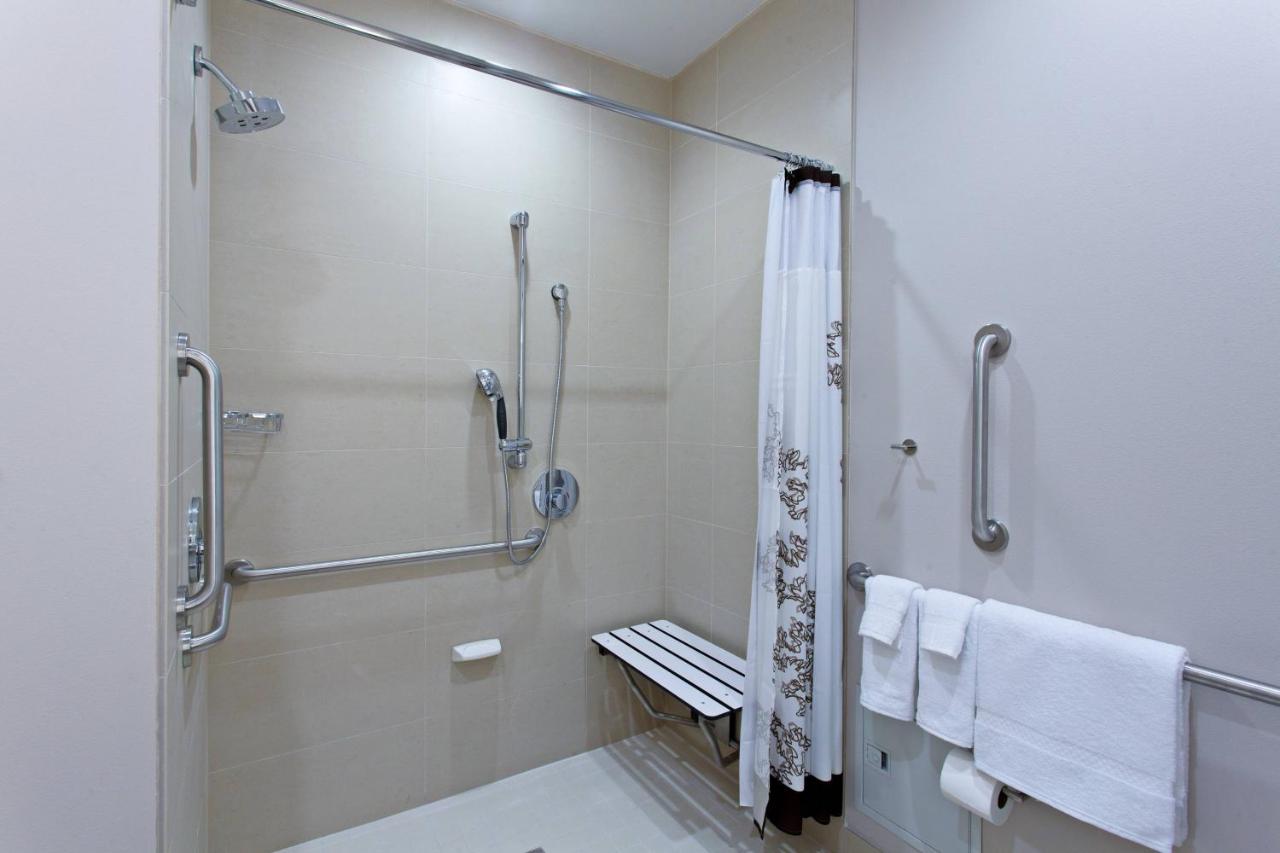 King Studio with Sofa Bed and Balcony at Residence Inn by Marriott Seattle Sea-Tac Airport