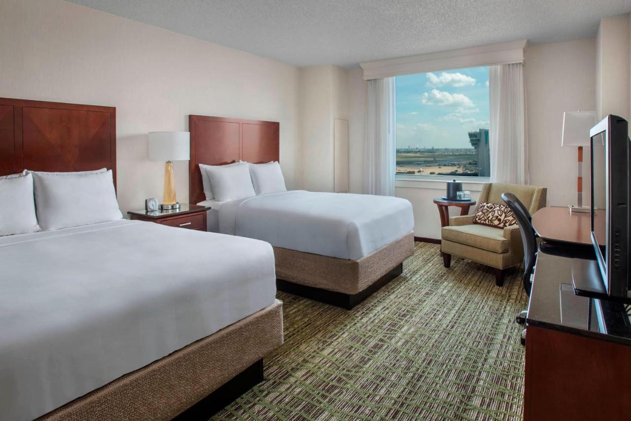 Double Room with Two Double Beds and Airport View at Philadelphia Airport Marriott