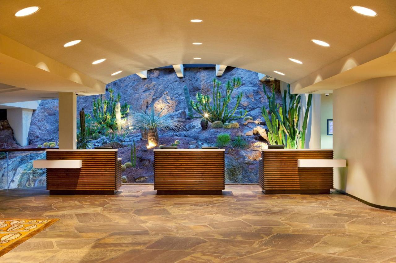 | Phoenix Marriott Resort Tempe at The Buttes