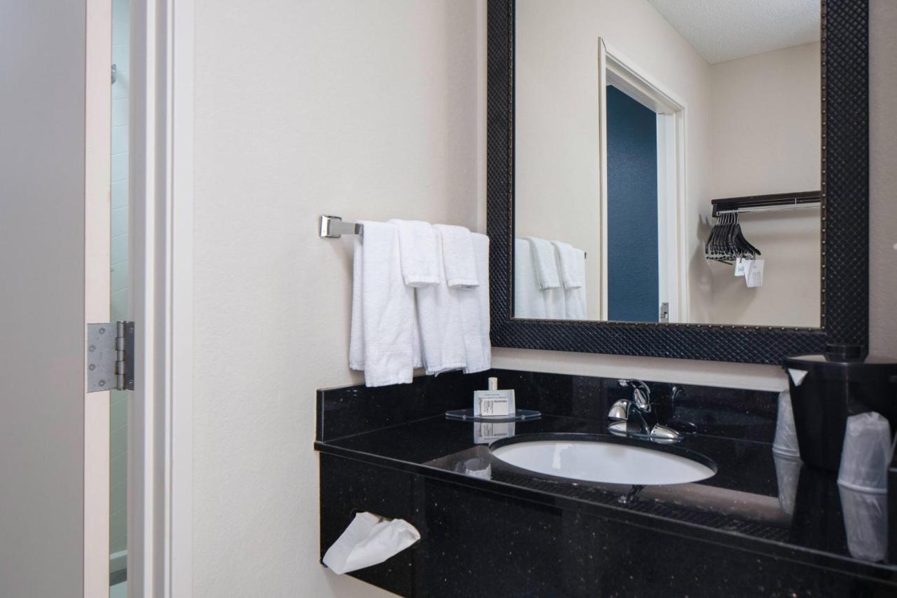  | Fairfield Inn & Suites Jefferson City