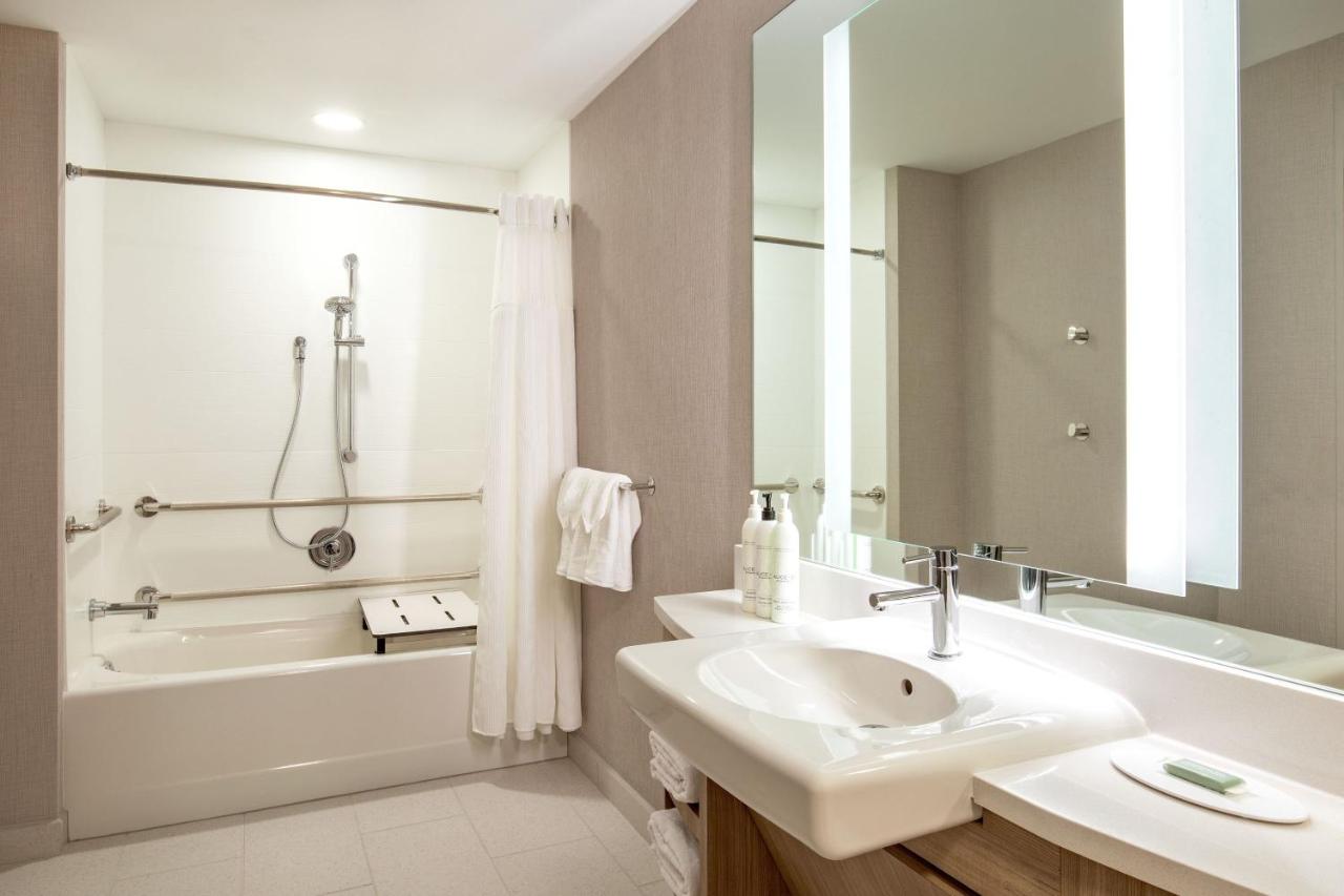 King Suite with Ocean View at SpringHill Suites by Marriott Boston Logan Airport Revere Beach