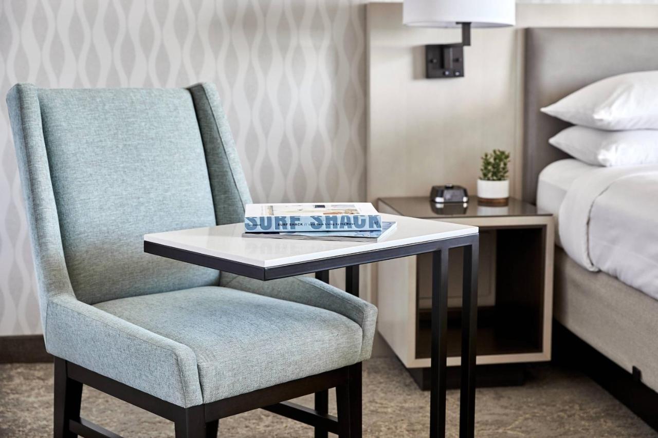 King Room - Hearing Accessible at Los Angeles Airport Marriott