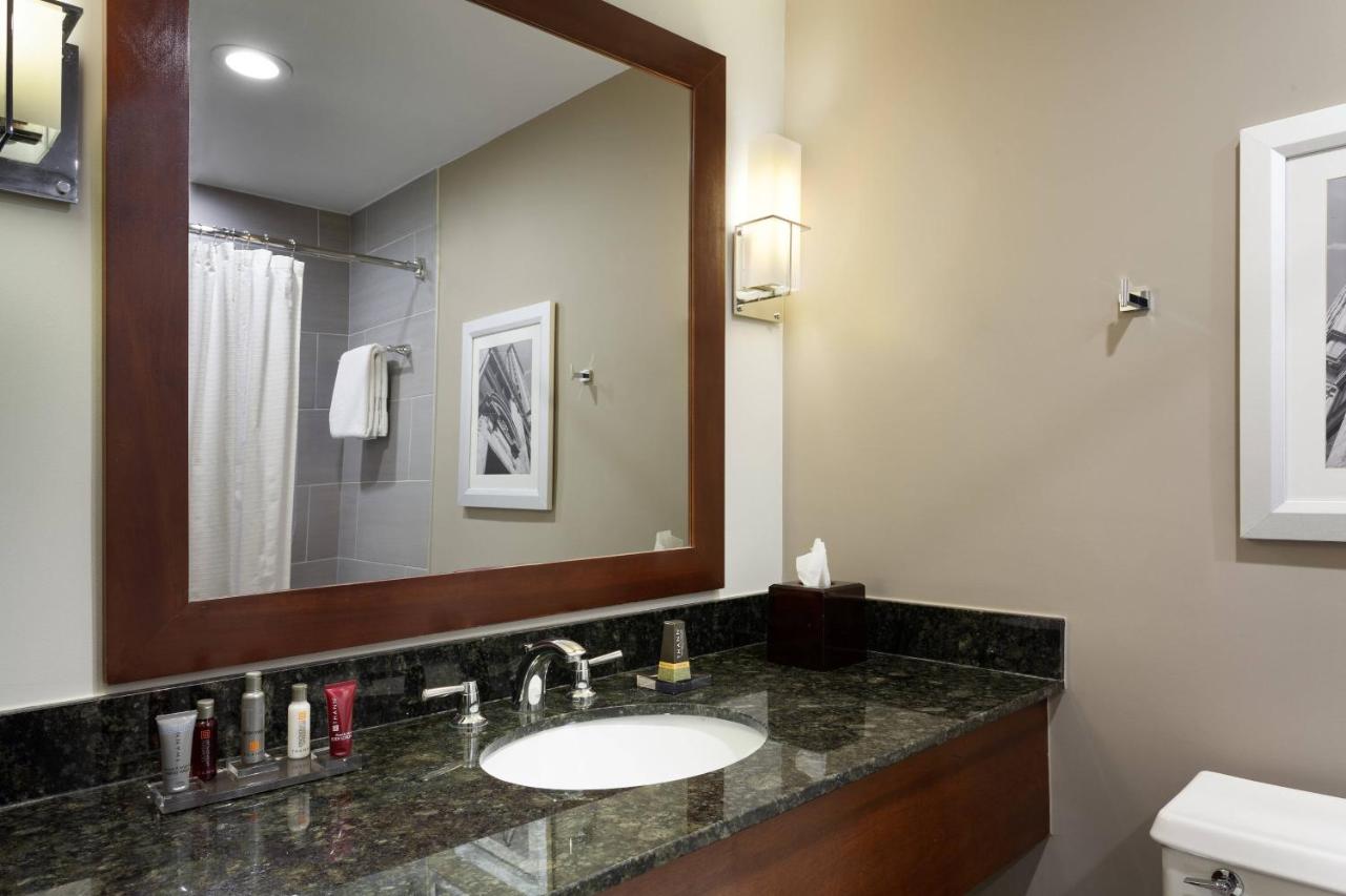 | Marriott Minneapolis Airport
