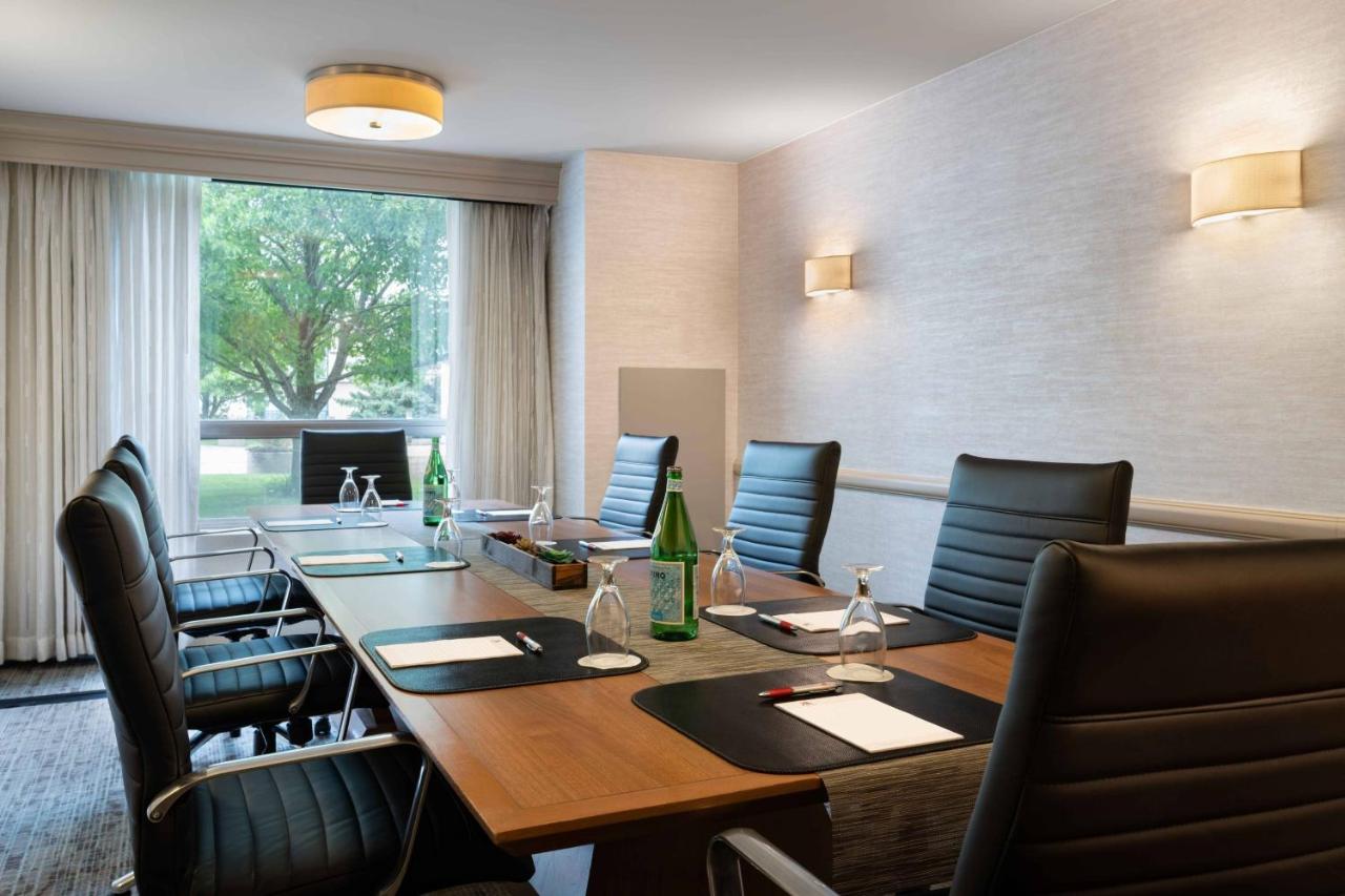 | Marriott Minneapolis Airport