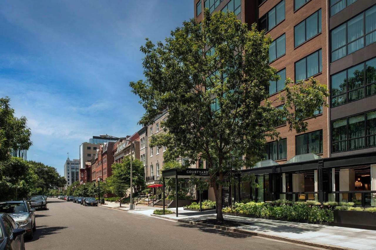 | Courtyard by Marriott Washington, DC Dupont Circle