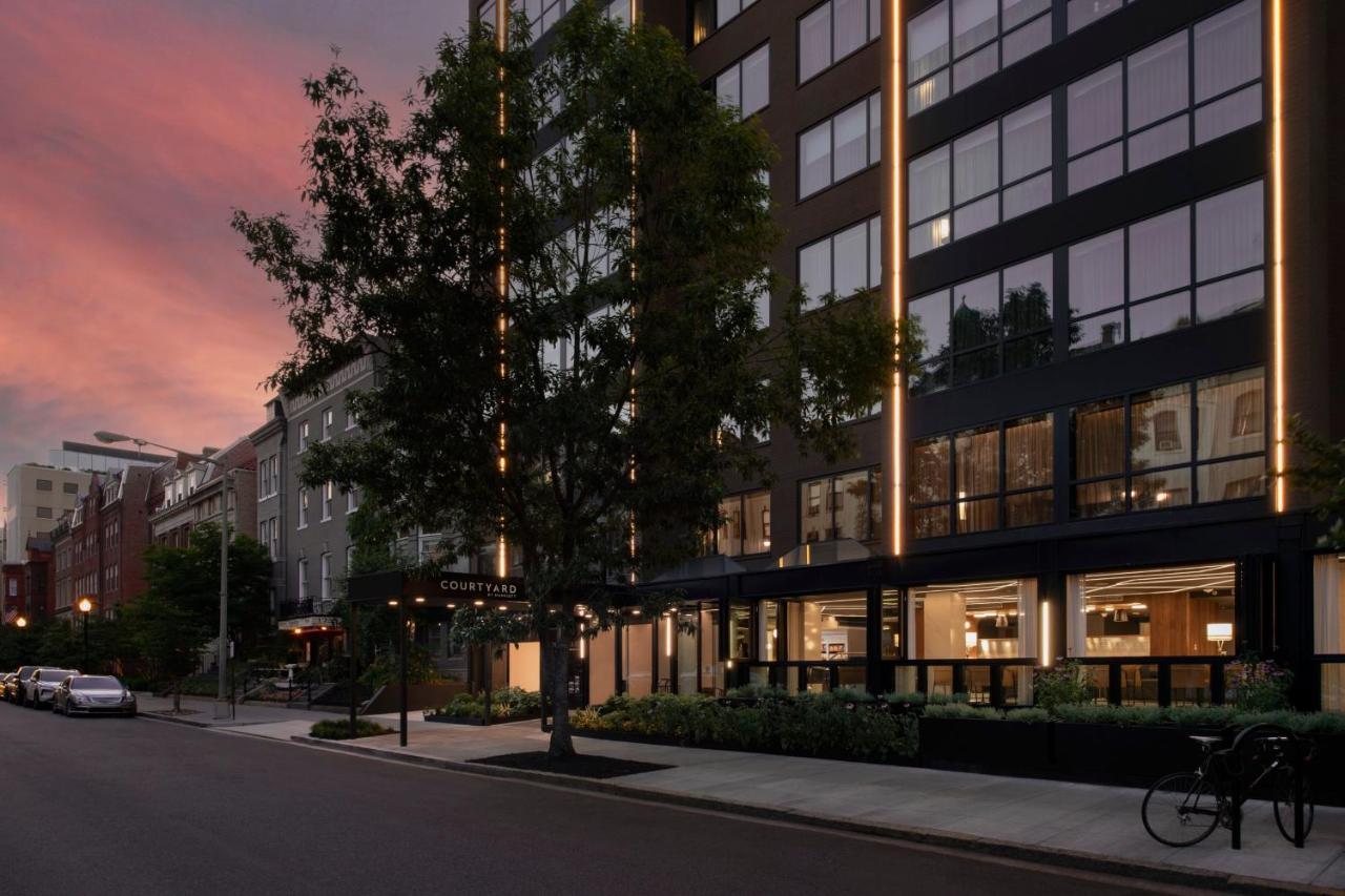 | Courtyard by Marriott Washington, DC Dupont Circle