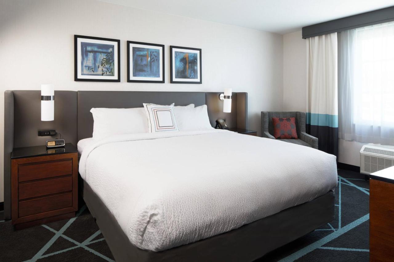  | Fairfield Inn & Suites by Marriott Camarillo