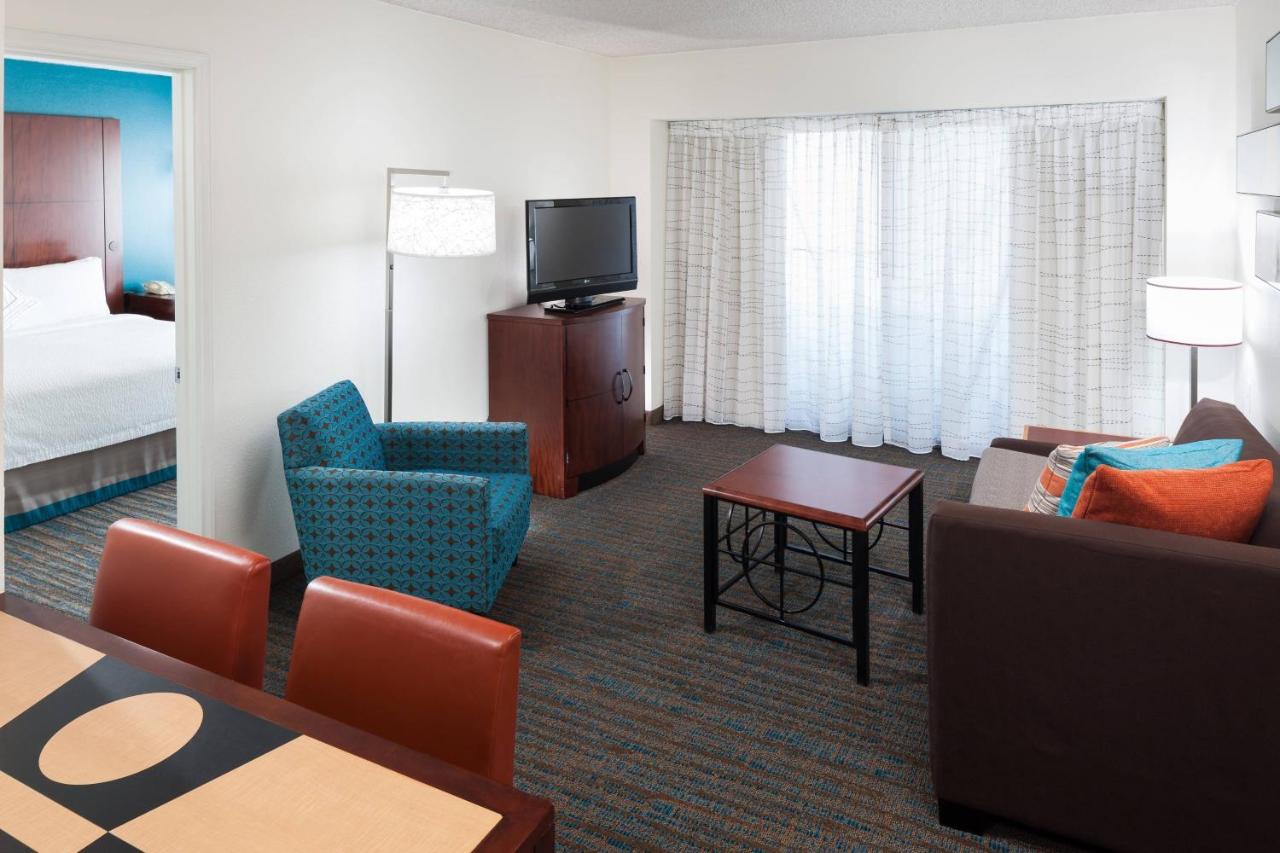 Two-Bedroom Suite at Residence Inn by Marriott Seattle Downtown/Lake Union