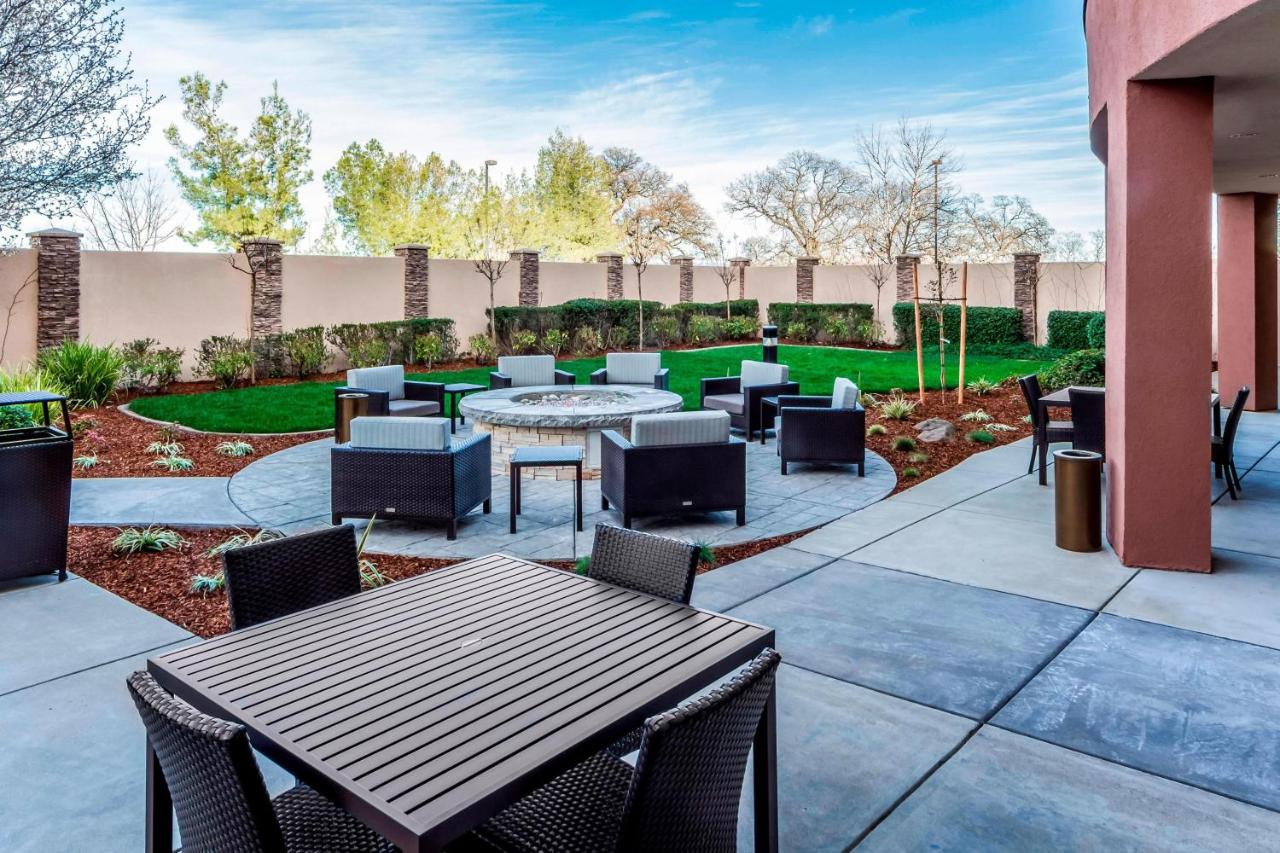  | Courtyard by Marriott Roseville Galleria Mall/Creekside Ridge Drive