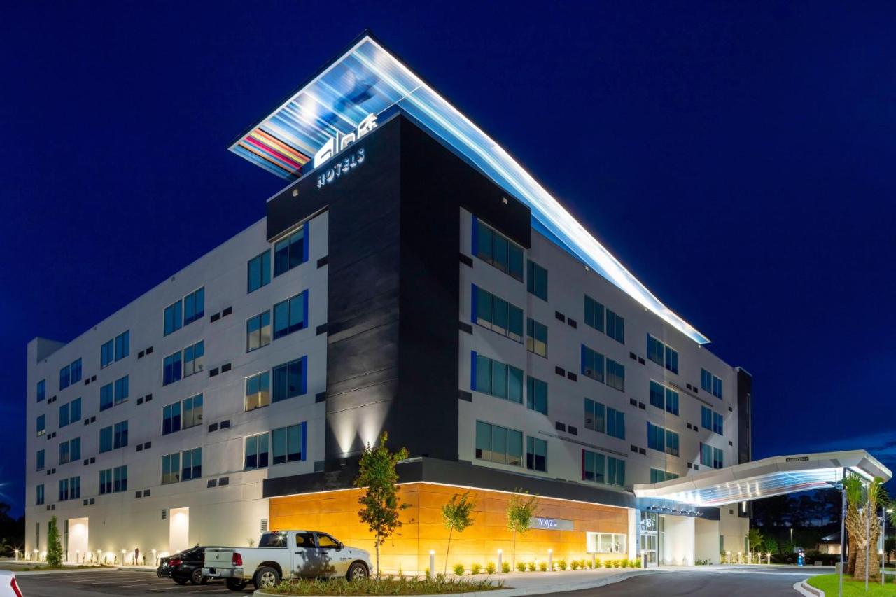 | Aloft Savannah Airport