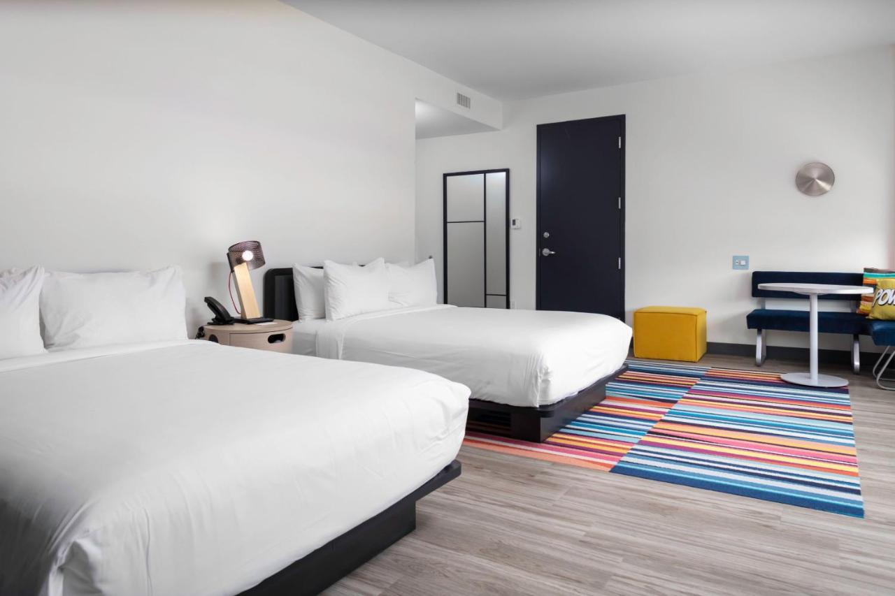 | Aloft Savannah Airport