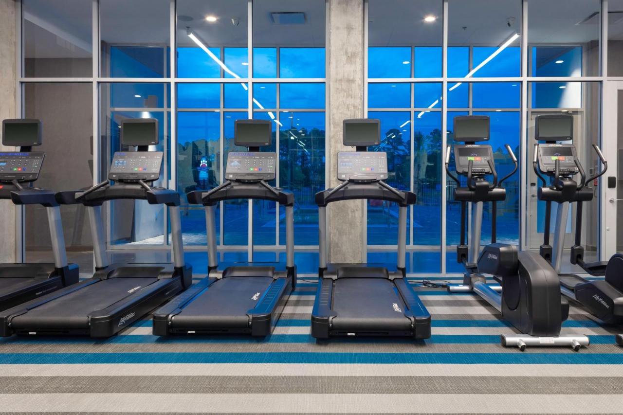 | Aloft Savannah Airport