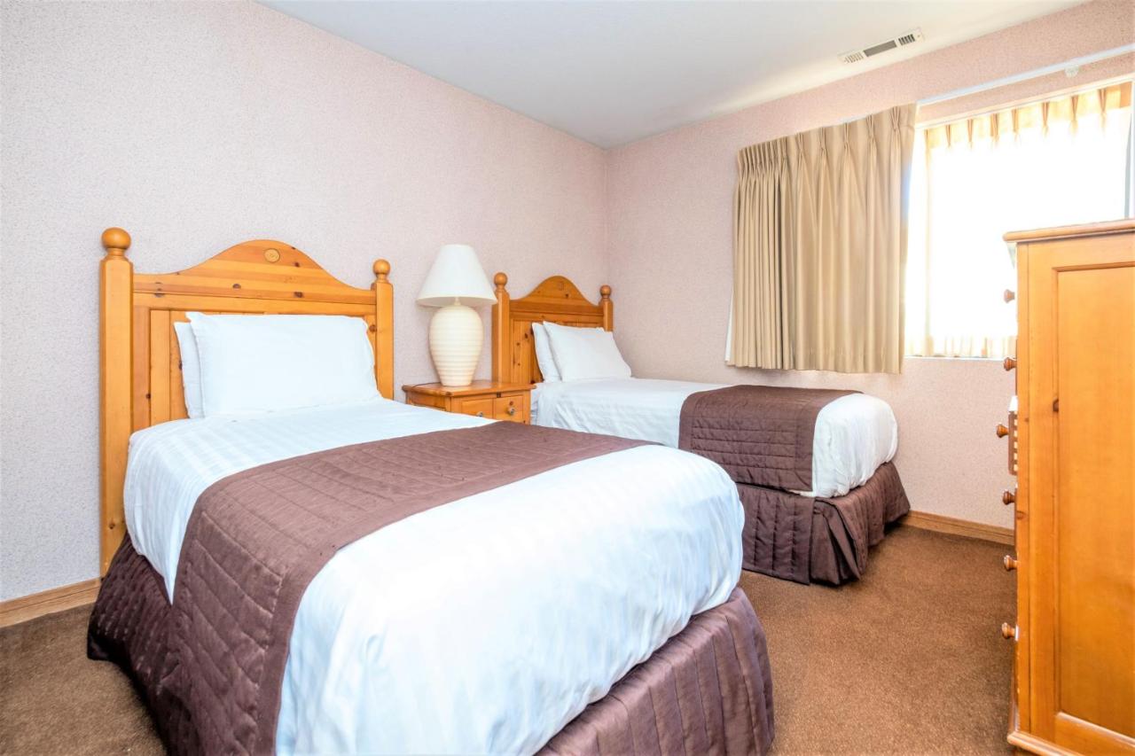 Two-Bedroom Apartment at Lagonita Lodge