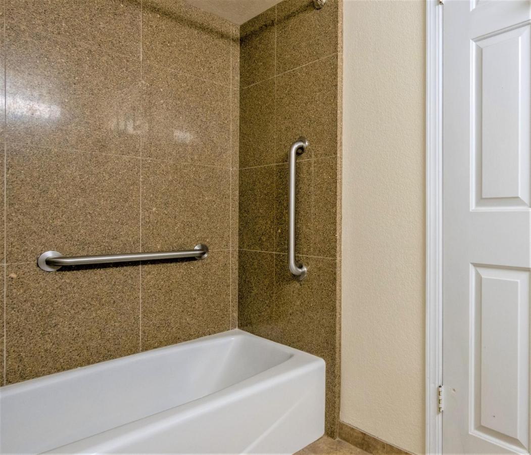 Two-Bedroom Apartment at Lagonita Lodge