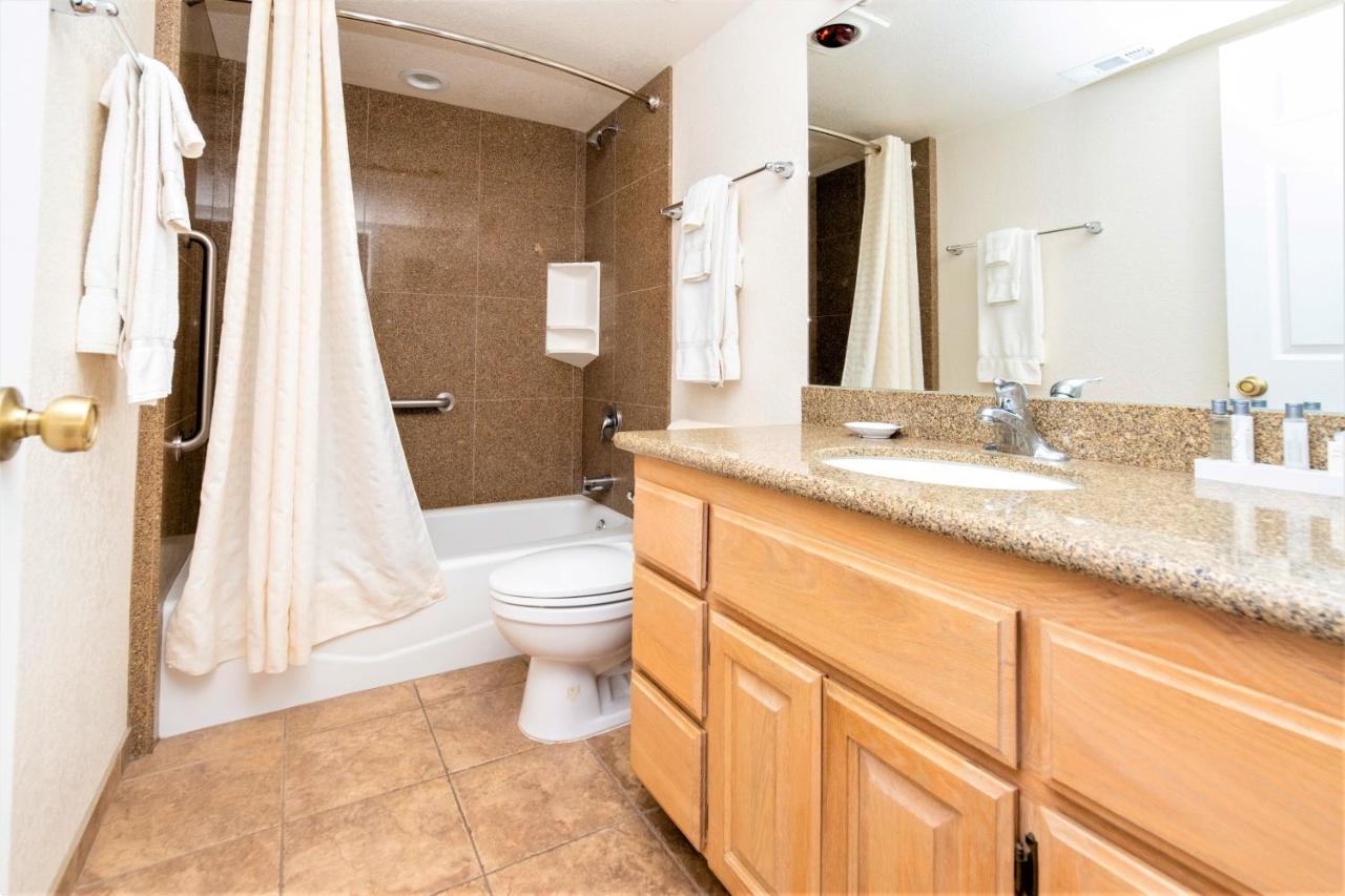 Two-Bedroom Apartment at Lagonita Lodge