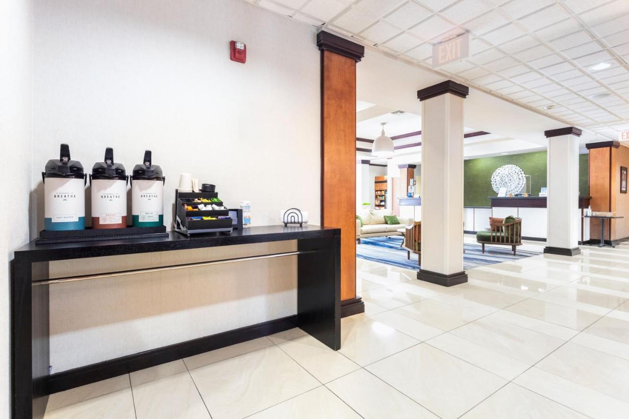 | Fairfield Inn & Suites Marriott San Antonio Boerne